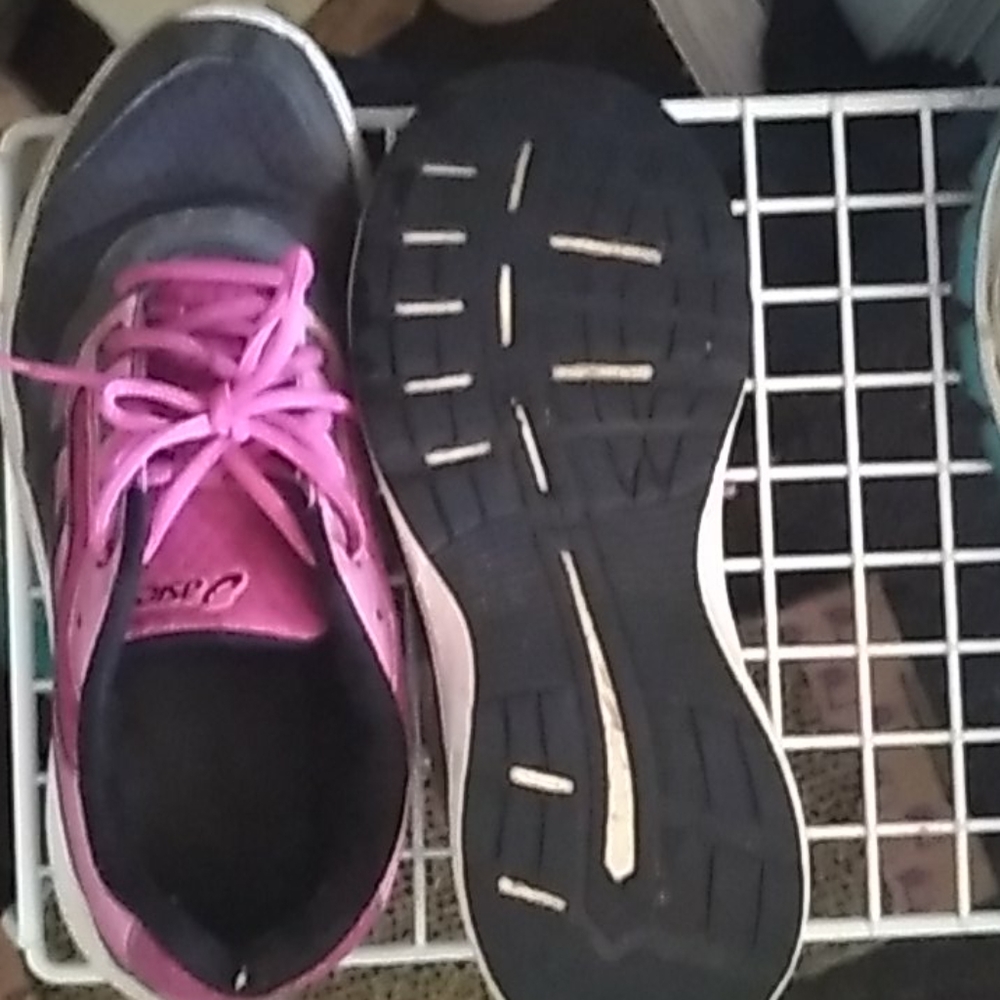 Womans sneakers